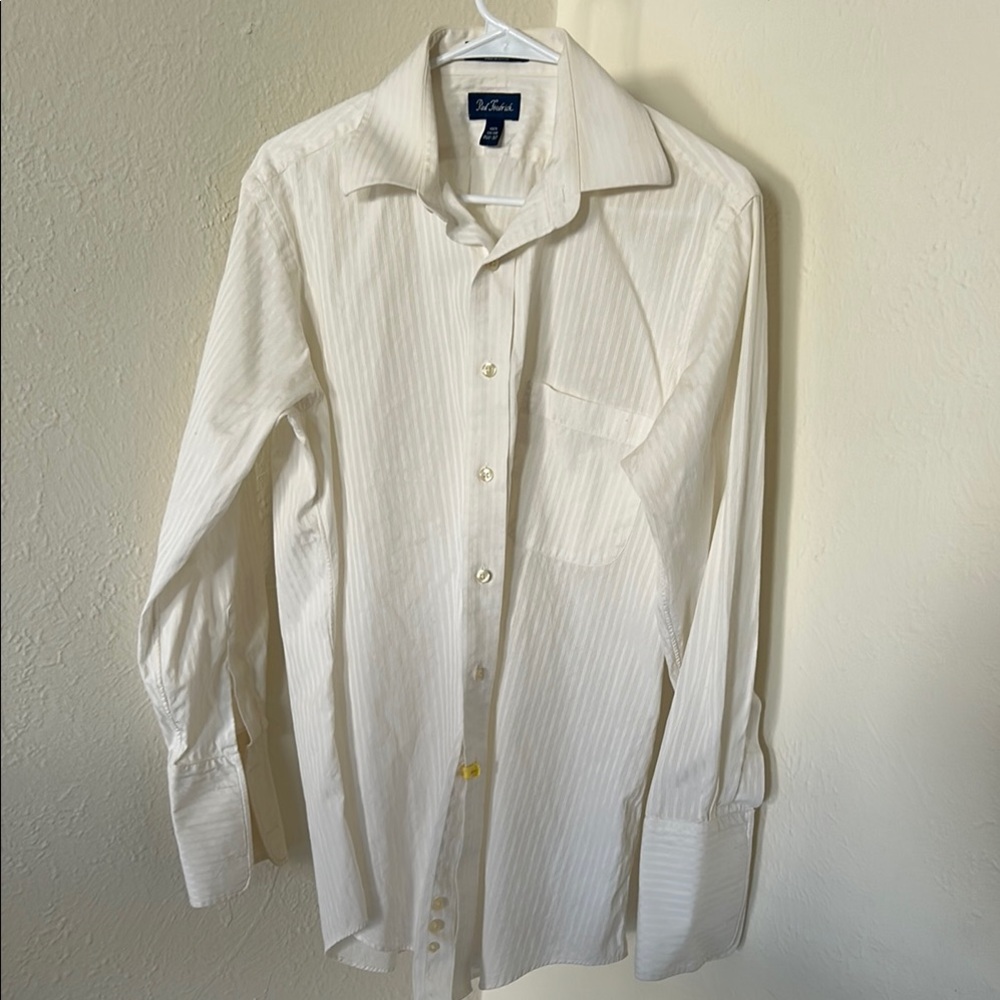 Van Heusen White Dress Shirt Classic Fit
